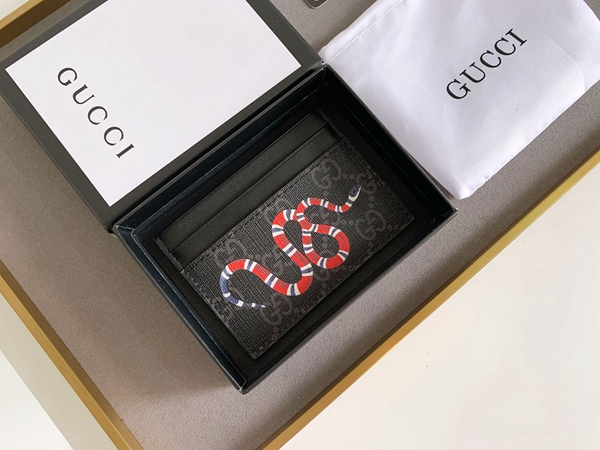 グッチ財布コピー正面デザイン